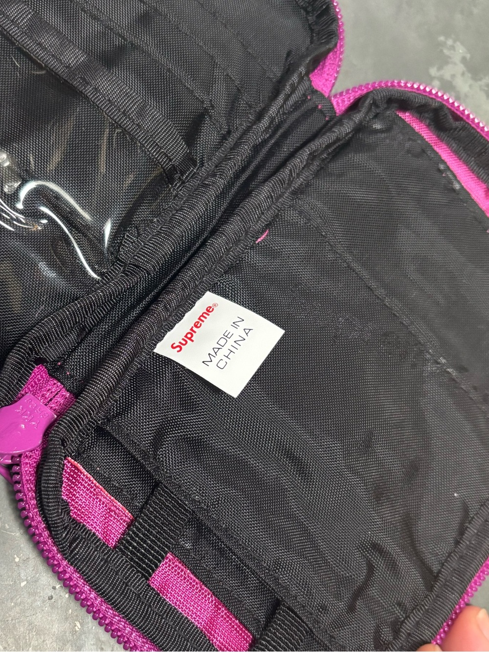 Supreme Magenta Small Zip Pouch - Picture 5 of 5